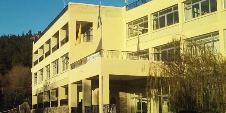 Κάλαντα από το Γενικό Εκκλησιαστικό Λύκειο-Γυμνάσιο Ξάνθης στην Πρόεδρο της Δημοκρατίας