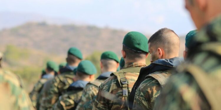 Αλλάζουν τα κριτήρια επιλογής των επαγγελματιών οπλιτών