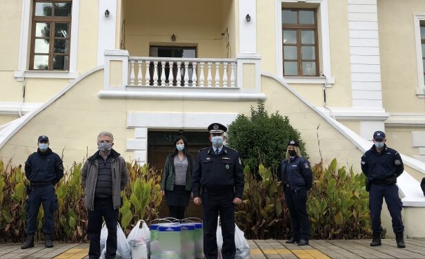 Κοινωνική προσφορά του προσωπικού των Υπηρεσιών της Γενικής Περιφερειακής Αστυνομικής Διεύθυνσης ΑΜΘ στο πλαίσιο των εορτών των Χριστουγέννων και του Νέου Έτους