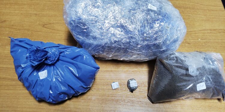 Συνελήφθη γυναίκα στο ΚΤΕΛ Ξάνθης για διακίνηση ναρκωτικών