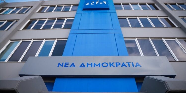 Εκτός ΝΔ τα στελέχη που παραβιάσαν τη σειρά εμβολιασμού στη Θεσσαλονίκη