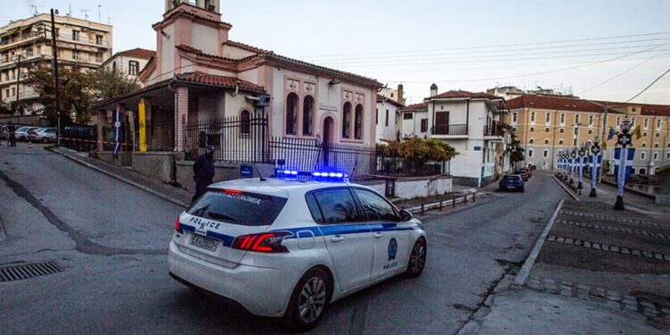 Δράμα: Έκαναν κηδεία με 2.000 άτομα – Επί τόπου κλιμάκιο του ΕΟΔΥ