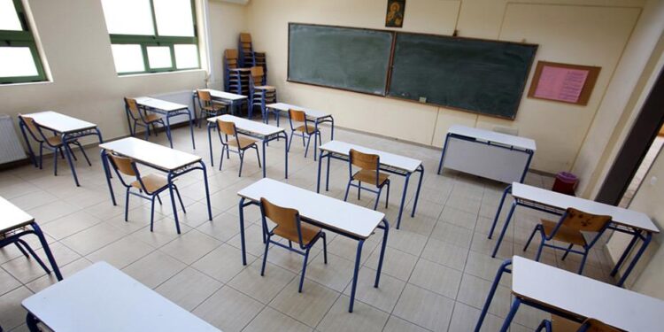 Σσσσ….Ψίθυροι – Ροδόπη: Καταδίωξη μετακινητή που μετέφερε με κλεμμένο αυτοκίνητο 5 παράνομους μετανάστες