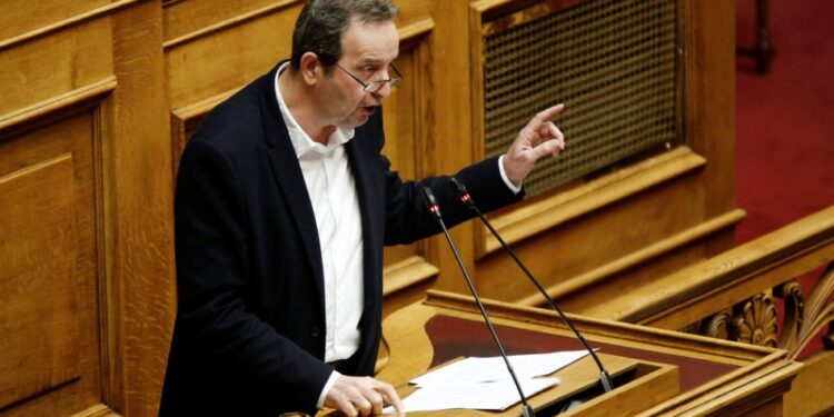 ΞΑΝΘΙΩΤΙΚΑ ΠΑΡΑΣΚΗΝΙΑ – Ο Κων/νος Πιτιακούδης του Evroς-news.gr πήρε χθες το εξώδικο του πρώην Υπουργού Αλέξανδρου Κοντού