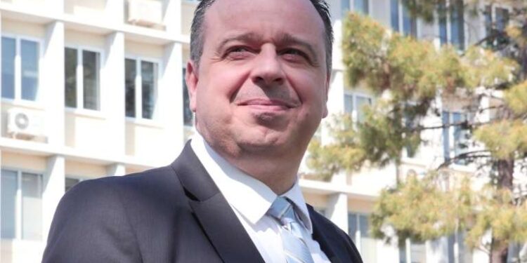 ΞΑΝΘΙΩΤΙΚΑ ΠΑΡΑΣΚΗΝΙΑ – Η… «ιδιωτική» επίσκεψη του υπουργού Εξωτερικών της Τουρκίας Μεβλούτ Τσαβούσογλου στην Κομοτηνή