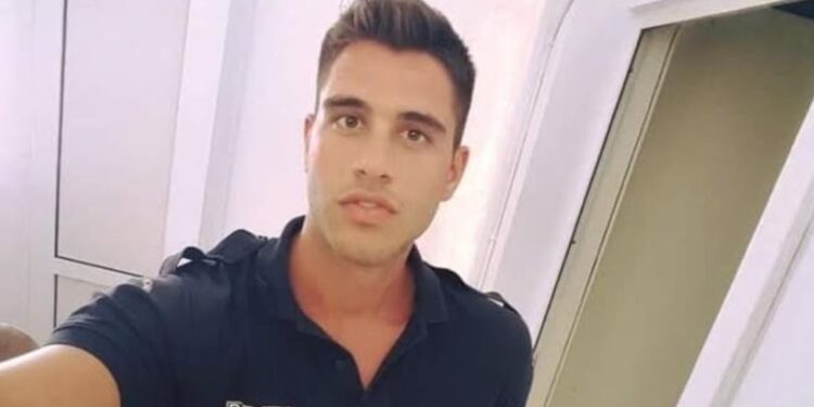 Ηρωικός αστυνομικός από την Αλεξανδρούπολη έπεσε από  ύψος 10 μέτρων στην προσπάθειά του να συλλάβει διαρρήκτη