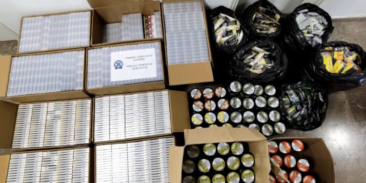 Ξάνθη: Κατασχέθηκαν χιλιάδες πακέτα λαθραίων τσιγάρων, πάνω από 35 κιλά λαθραίου καπνού και πάνω από 46 κιλά λαθραίου αρωματικού καπνού για ναργιλέ