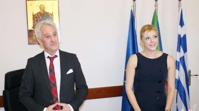 ΝΕΕΣ ΑΡΜΟΙΔΙΟΤΗΤΕΣ Έδωσε ο Δήμαρχος Τσέπελης στην γεν. γραμματέα του Δήμου Σοφία Ψωμά!