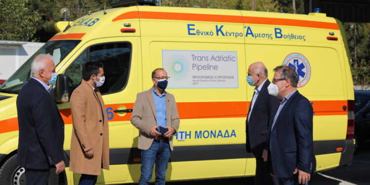 Με 2,1 εκ. € από το ΕΣΠΑ χρηματοδοτεί η Περιφέρεια ΑΜΘ την ενίσχυση του στόλου του ΕΚΑΒ