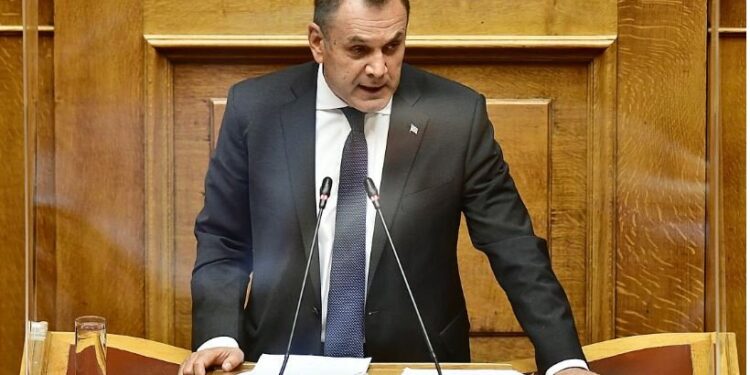 ΠΟΛΙΤΙΚΟ ΚΟΥΣ ΚΟΥΣ – Νεαρή πρόσφυγας μέλος της οργανωτικής επιτροπής του Δημοτικού Συμβουλίου Νέων Καβάλας