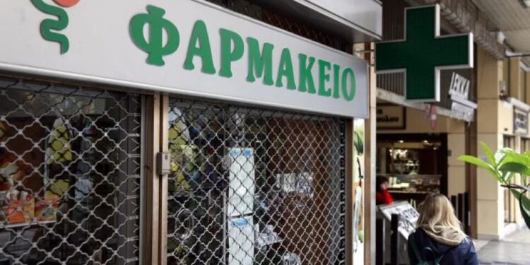 Χειροπέδες σε αστυνομικό και στρατιωτικό για τη  φάμπρικα με τα «μαϊμού» πιστοποιητικά στον Έβρο