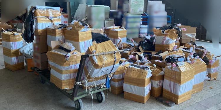 Πάνω από 2 τόνους λαθραίου καπνού, φυτοφαρμάκων και ναρκωτικών κατάσχεσε η Ομάδα Δίωξης Ναρκωτικών του Τμήματος Ασφάλειας Κομοτηνής
