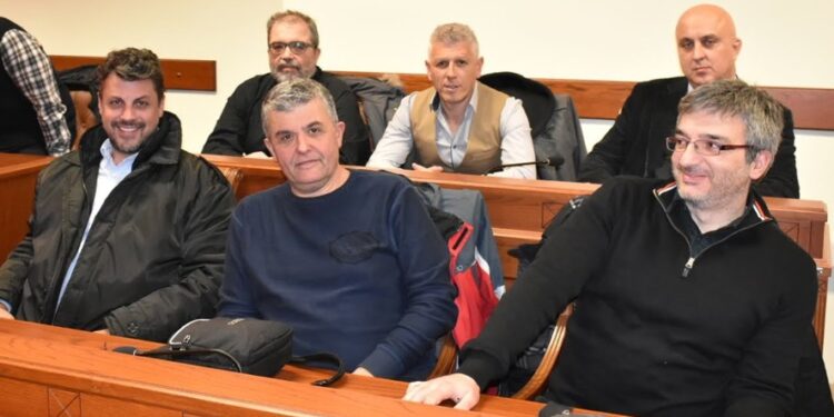 Η ΑΓΑΠΗ ΗΓΑΠΗΣΕ ΤΙΣ.. ΘΕΣΕΙΣ! Το χρονικό μιας παράταξης που εν μία νυκτί, «προσχώρησε» στο… σύστημα!