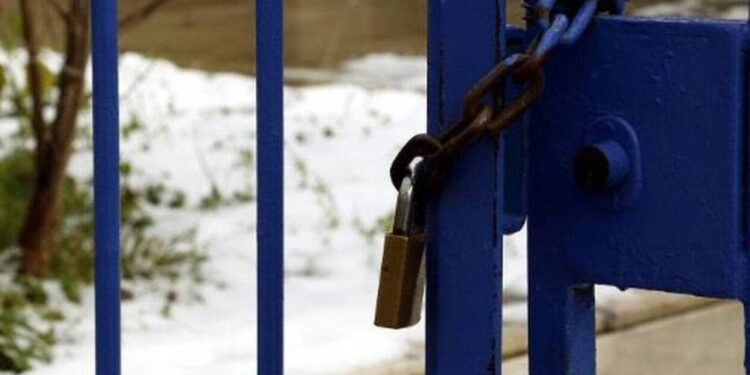 Αναστολή λειτουργίας σχολικών μονάδων στον Δήμο Τοπείρου την Τρίτη 25-01-2022