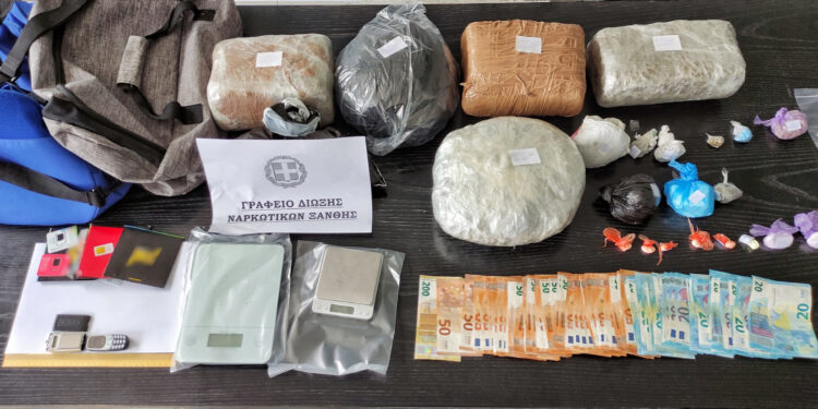 Ξάνθη: Κι άλλο “χτύπημα” της αστυνομίας στα ναρκωτικά. Κατέσχεσαν, 5 κιλά κάνναβης και 244.4 γρ. κοκαϊνη!