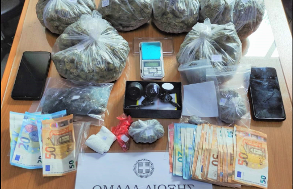 Συνελήφθησαν δυο πακετάδες στη Ξάνθη για διακίνηση ναρκωτικών!!! Μπράβο στην Ασφάλεια Ξάνθης.