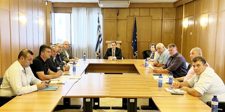 Απογοητευμένοι τελείως  οι κτηνοτρόφοι της ΑΜΘ και από την νέα συνάντησή  τους με τον Υπουργό Αγροτικής Ανάπτυξης Γιώργο Γεωργαντά!