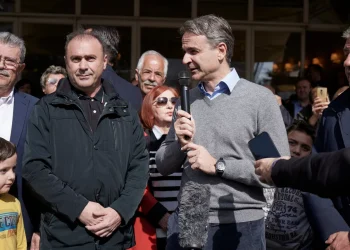 Μητσοτάκης από Γρεβενά: Θα πάμε μπροστά ή θα γυρίσουμε πίσω σε υπερφορολόγηση της μεσαίας τάξης;