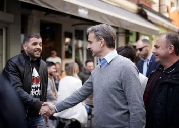 Μητσοτάκης από Γρεβενά: Θα πάμε μπροστά ή θα γυρίσουμε πίσω σε υπερφορολόγηση της μεσαίας τάξης;