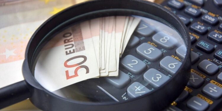 ΑΑΔΕ: Γιατρός στην Κομοτηνή, κατά το έτος 2016, δεν εξέδωσε 667 φορολογικά στοιχεία αξίας άνω των 28.000€.