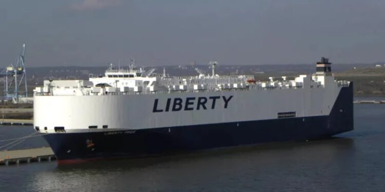 Αλεξανδρούπολη: Στο λιμάνι γιγαντιαίο αμερικανικό πλοίο