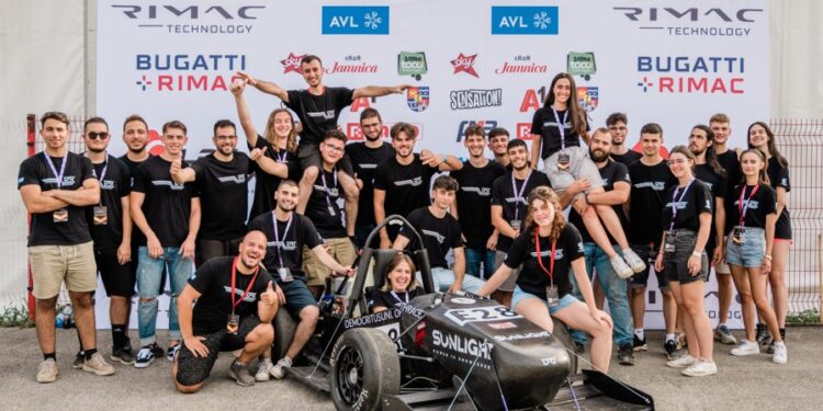 Η αγωνιστική ομάδα του Δημοκριτείου Πανεπιστημίου Θράκης παρουσιάζει το δεύτερο ηλεκτρικό μονοθέσιο το Σάββατο 27 Μαΐου στην Ξάνθη!