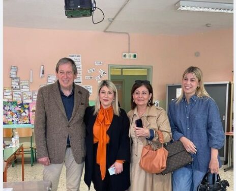 ΠΟΛΙΤΙΚΑ ΠΑΡΑΣΚΗΝΙΑ. Το απλό και σεμνό ευχαριστήριο της Μαίρης Τσιακίρογλου! -O Οζγκιούρ Φερχάτ εκλέγεται στη Ροδόπη με τον ΣΥΡΙΖΑ!