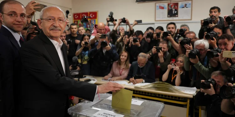 Εκλογές στην Τουρκία: Συντριπτικό ποσοστό για Κιλιτσντάρογλου από τους Τούρκους που ψήφισαν στην Ελλάδα