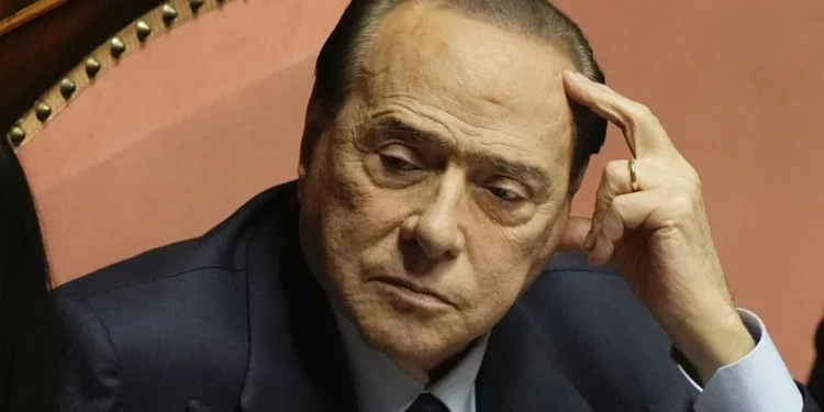 Έφυγε από τη ζωή ο Cavaliere! O Σίλβιο Μπερλουσκόνι πέθανε σήμερα (12/06) στο νοσοκομείο San Raffaele στο Μιλάνο.