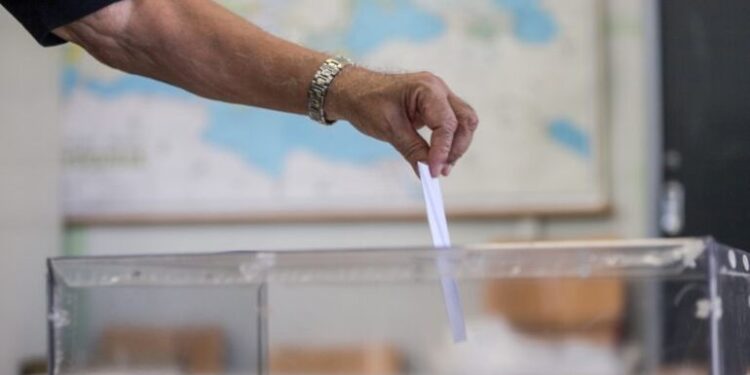 Κύπρος: Στο 81,6% ανήλθε η προσέλευση στις κάλπες για τις βουλευτικές εκλογές της Ελλάδας