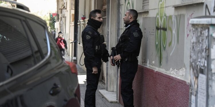 Δύο άνδρες βρέθηκαν νεκροί σε διαμέρισμα στην Κομοτηνή