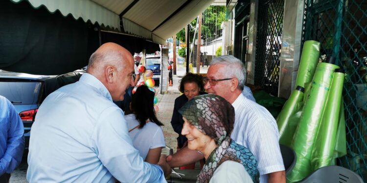 Χρήστος Μέτιος: Με άλλο στυλ, πιο ανθρώπινος, σεμνός και φιλικός, στις συναντήσεις του στη Ξάνθη με τους μουσουλμάνους για το μπαϊραμ!