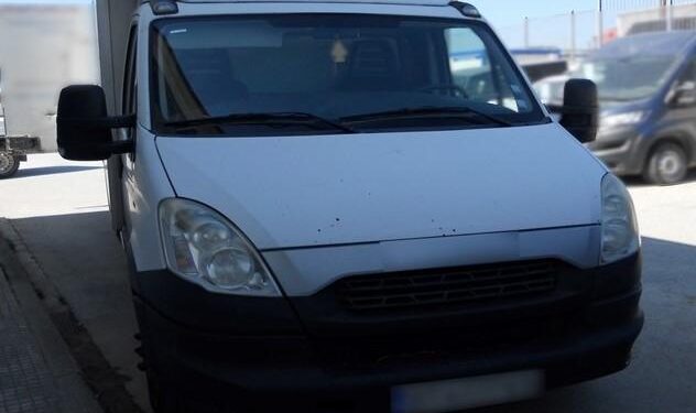 Συνελήφθη διακινητής στον Έβρο  ο οποίος προωθούσε στο εσωτερικό της χώρας 10 λαθρομετανάστες.