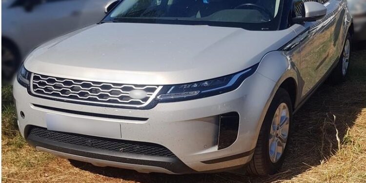 Συνελήφθησαν 3 διακινητές σε Ροδόπη και Έβρο για μεταφορές 21 λαθρομεταναστών στη χώρα.