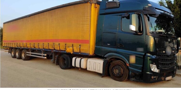 Συνελήφθησαν 8 διακινητές σε Ξάνθη, Έβρο, Ροδόπη και Δράμα , γιατί μετέφεραν  53 λαθρομετανάστες στη χώρα