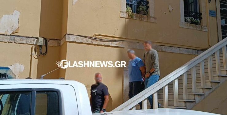 Αξιωματικός της ΕΛ.ΑΣ στα Χανιά: Οδηγήθηκε στη φυλακή για τους εκβιασμούς! O Μητσοτάκης τους βάζει τουλάχιστον, κατευθείαν μέσα!