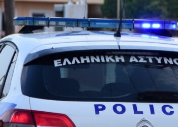 Συλλήψεις αστυνομικών για αδικήματα παράβασης καθήκοντος -Φύλαγαν βίλες με το αζημίωτο