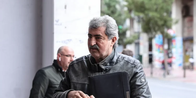 Νέο ξέσπασμα του Παύλου Πολάκη κατά μελών του ΣΥΡΙΖΑ! Ποιός είναι … αυτός;
