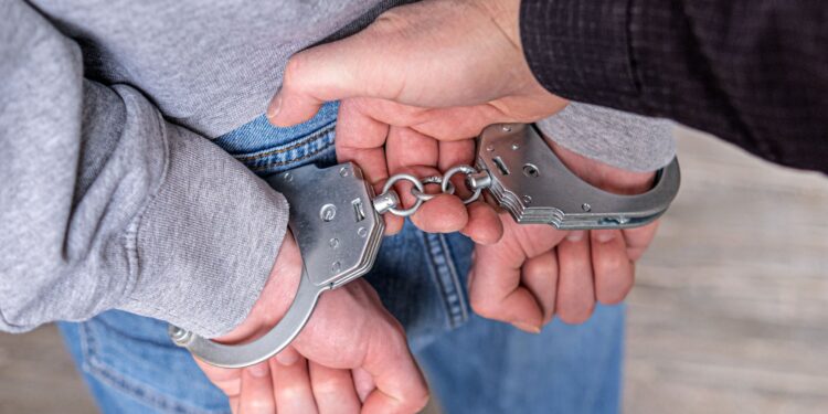 Συνελήφθησαν 4 διακινητές στον Έβρο και τη Ροδόπη γιατί μετέφεραν 16 λαθρομετανάστες