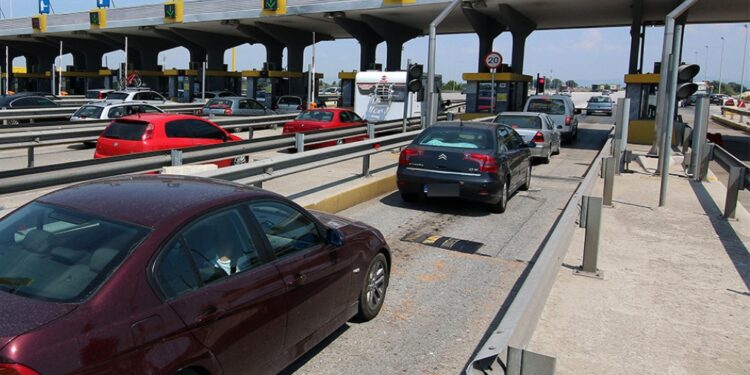 ΠΟΛΙΤΙΚΟ ΚΟΥΣ ΚΟΥΣ – ΑΦΗΣΑΝ ΧΩΡΙΣ ΦΩΣ ΤΗΝ ΟΔΟ ΤΕΡΜΑ ΥΔΡΑΓΩΓΕΙΟΥ!  Φοβάται ο κόσμος να κυκλοφορήσει, Γιώργο Γουναρίδη στείλε ηλεκτρολόγους και λάμπες!