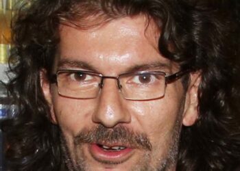 Πέθανε σε ηλικία 50 ετών ο σκηνοθέτης Δημήτρης Γιαμλόγλου απο μεταστατικό καρκίνο. Το μήνυμα του συγγραφέα Θανάσης Τριαρίδης.
