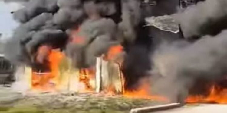 Σοκ στην Καβάλα: 68χρονος πήγε να σβήσει φωτιά σε σπίτι και πέθανε από τους καπνούς