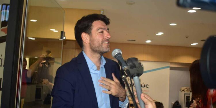 Στο χειμερινό δημοτικό αμφιθέατρο η συναυλία της Μελίνας Κανά αν έχει…κακοκαιρία! Ανακοινώθηκε από το HOTEL Z-PALACE, το εορταστικό πρόγραμμα!