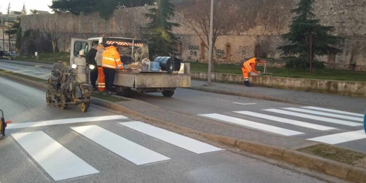 Πάνω από ένα ευρώ τα νέα παρκόμετρα στο Δήμο Ξάνθης,  ξεκίνησαν χθες και … νέες διαγραμμίσεις!