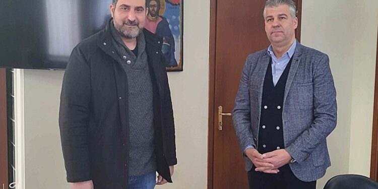 ΕΡΩΤΗΣΗ ΛΑΪΚΗΣ ΣΥΣΠΕΙΡΩΣΗΣ ΣΤΟΝ ΤΟΨΙΔΗ ΓΙΑ ΤΑ ΠΡΟΒΛΗΜΑΤΑ ΤΩΝ ΜΕΛΙΣΣΟΚΟΜΩΝ ΤΗΣ ΑΜΘ