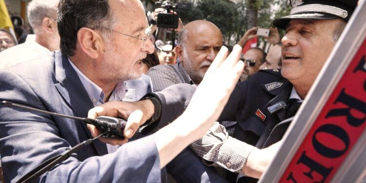 ΕΠΑΜ: Ανακοίνωση για την καταδίκη του συντρόφου Παναγιώτη Λαφαζάνη με αιχμές κατά ΣΥΡΙΖΑ – Ν.Δ