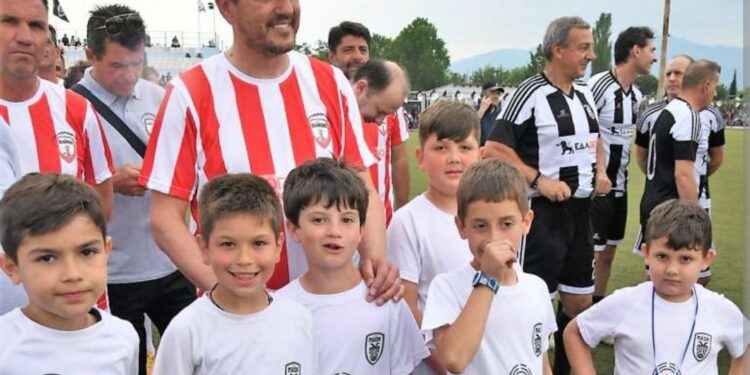 Τέλος και ο Χρήστος Μαλαδένης από τον πάγκο του ΑΟΞ. Τι θα σχολιάσει ο Γ. Τσιλιγγιρίδης την Τρίτη (11.00) στον Life 92.1