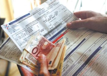 Σσσσ….Ψίθυροι – Καβάλα: Αγκάλιαζε γυναίκες και έκλεβε χρυσαφικά