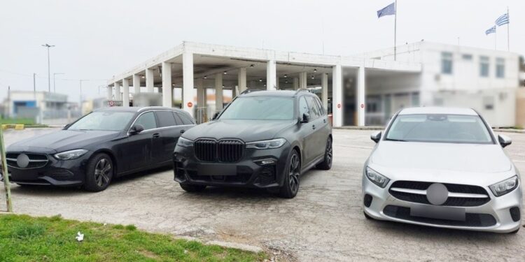 Συνελήφθησαν στο Συνοριακό Σημείο Διέλευσης Κήπων 3 αλλοδαποί με κλεμμένα πολυτελή αυτοκίνητα από τη Γερμανία