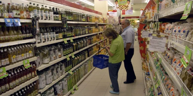 Κοζάνη: Συνελήφθη 20χρονος για κλοπή δοχείων ελαιόλαδου από Super Market